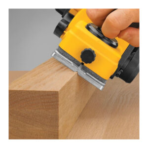 Portable Hand Planer, Dewalt D26676 - Image 3