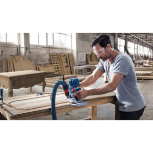 Alternative view of Router, Bosch GOF 130