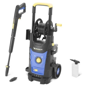 picture for the pressure washer with the pressure gun foam gun and extra nozzle