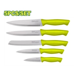 This pictures shows the 5 kitchen knives from DYLLU