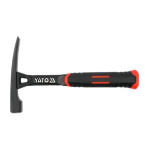 YATO claw hammer, durable hand tool for construction and carpentry tasks, available at SAKR Building.