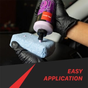 Maxshine 9011005 microfiber wax applicator for car detailing.
